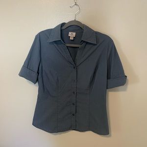 Women’s collared tee